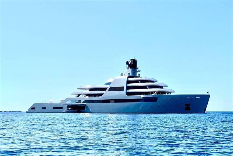 yacht oligarch barcelona