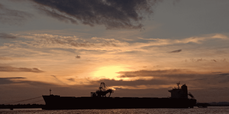 ship silhouette image