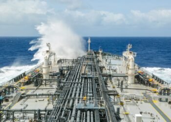 wave breaking over tanker