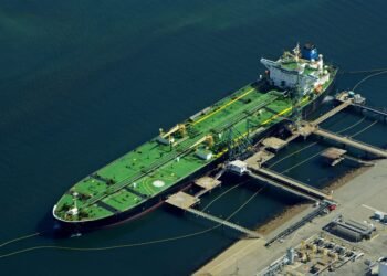 tanker loading