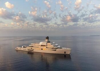 Yacht Linked to Russian Oligarch Docks in Turkey