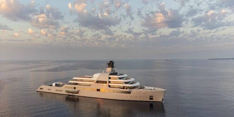 Yacht Linked to Russian Oligarch Docks in Turkey