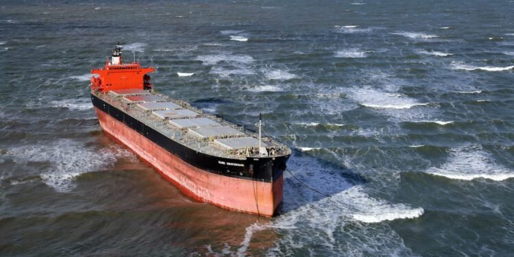 glory amsterdam aground