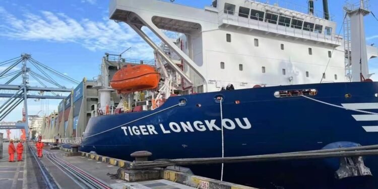 First LNG Dual-Fuel Container Ship To Join SITC Fleet - tiger longkou