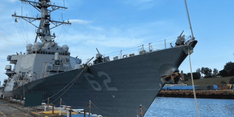 Arleigh Burke-class destroyer USS Fitzgerald (DDG 62)
