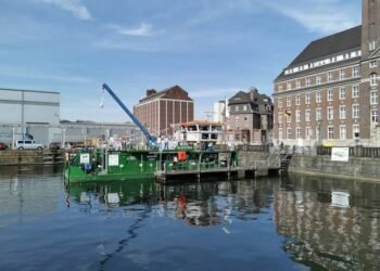 First Emissions-free Pusher Tug Elektra Delivered