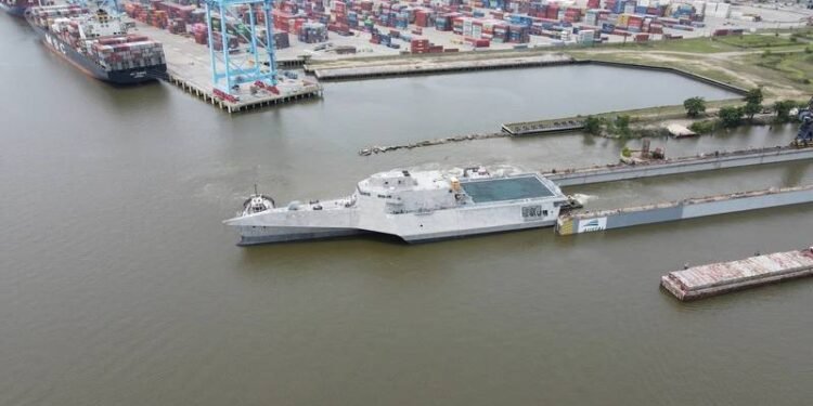 Austal USA Launches LCS 34