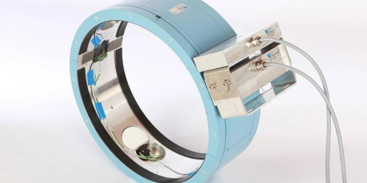 Danelec Scores Order to Outfit 100+ Ships