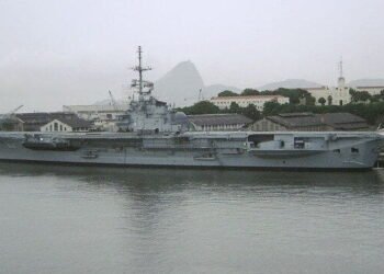 Turkey Refuses Entry to Decommissioned Carrier Over Asbestos Concerns