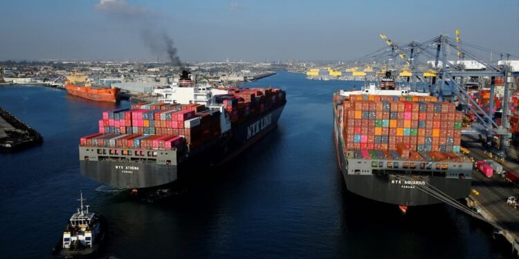 Shipping Data Shows Weakness in Global Economy port of los angeles