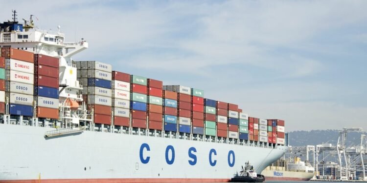 COSCO Flags Risks from Oil Price, Trade Dispute as Profit Halves cosco containership