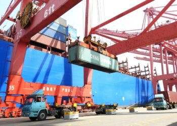 container loading onto ship