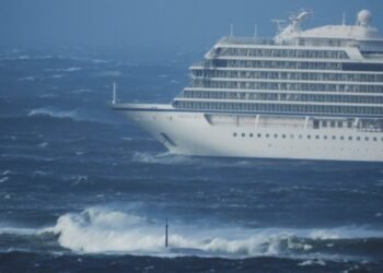 viking sky at anchor