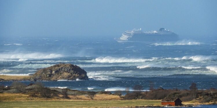 viking sky in distress
