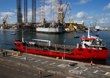 migrants hijack tanker