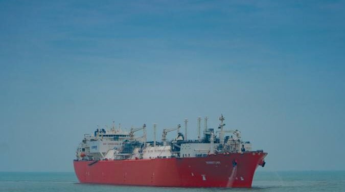 Summit LNG Ship