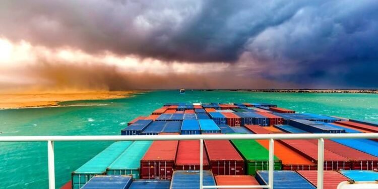 Suez Canal Authority Considers Floating Some Units