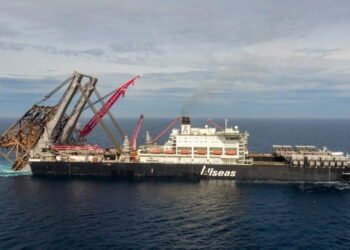 Photos: Pioneering Spirit Hoists 11,000 Tonne Jacket in a Single Lift