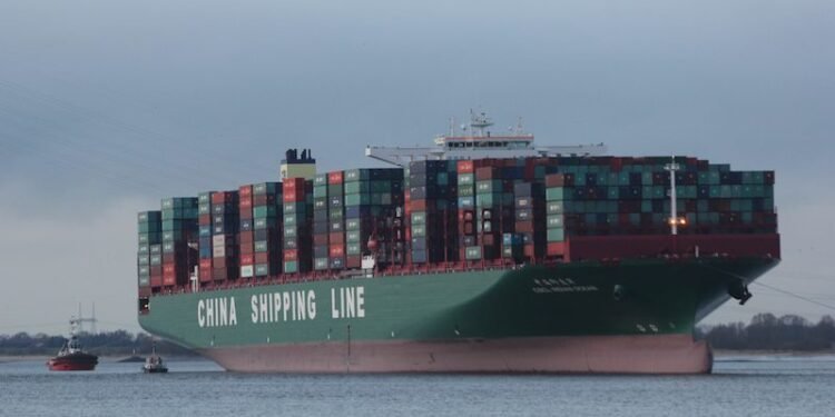Elbe Deepening Turns Crucial as Port of Hamburg Throughput Falls