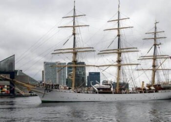 Danish Sail Training Ship Strikes a U.S. Navy LCS at Baltimore Pier