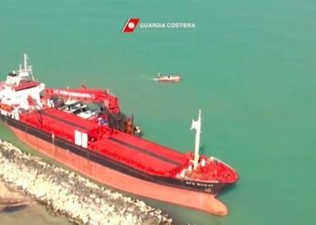 efe murat ship grounded