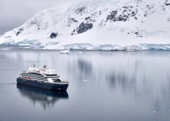 FerryBox: PONANT Exploration Vessel Collecting Arctic Ocean Data