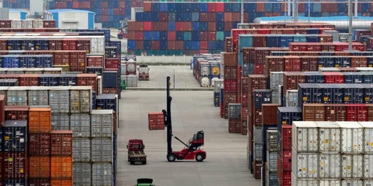 China’s Export Boom to the U.S. Seen Coming to an End in January