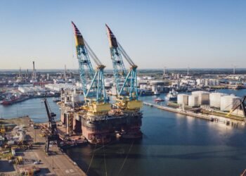 saipem 7000 at Damen Verolme Rotterdam