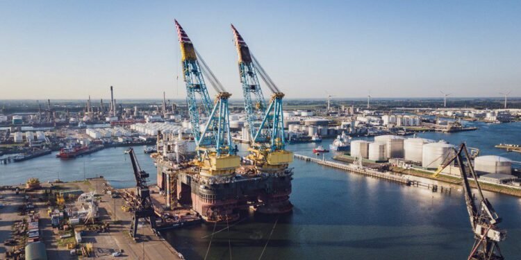 saipem 7000 at Damen Verolme Rotterdam