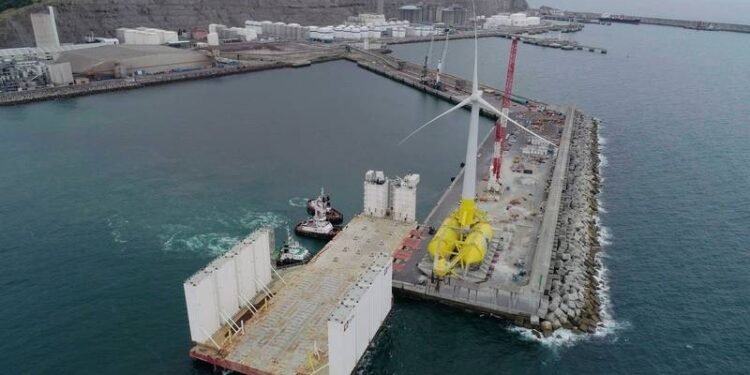 Floating Wind: DemoSATH Floater Launched in Spain (VIDEO)