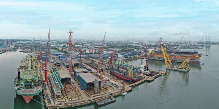 Keppel Posts 66% Jump in First-half Profit