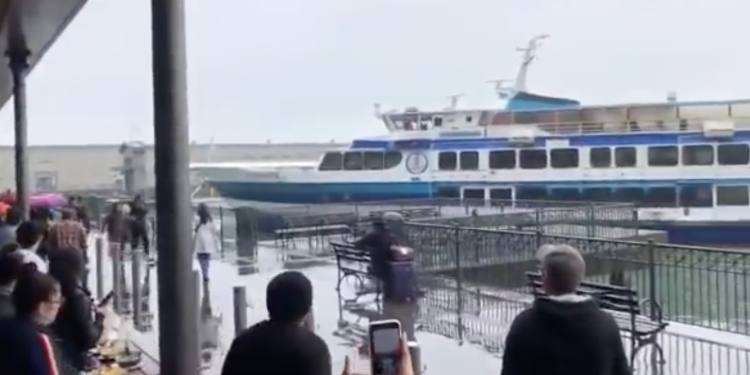 Watch: Ferry Rams Pier in Front of San Francisco’s Ferry Building