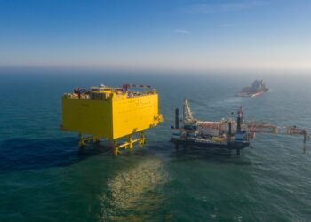 Watch: 18,000-Tonne BorWin Gamma Platform Installed in North Sea