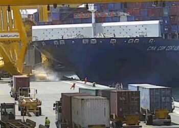 MAIB Says Lack of Communication to Blame for CMA CGM Centaurus Hitting Pier Wall in Jebel Ali