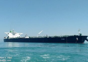 iranian supertanker dune