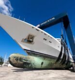 Derecktor Sets World Record for Largest Yacht Haul-out