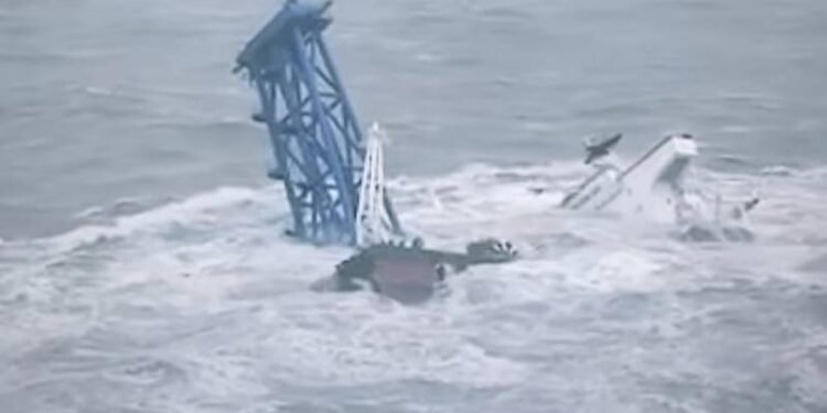 More Than Two Dozen Missing after Ship Snaps in Two, Sinks Off Hong Kong