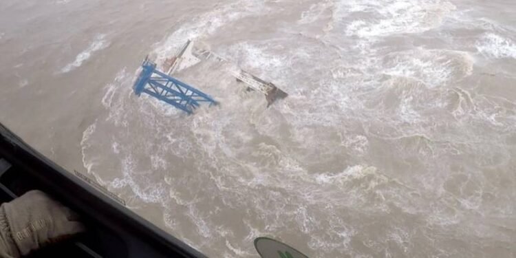 Twelve Bodies Recovered From Waters Off Hong Kong After Typhoon Chaba Sinks Ship