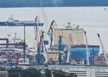 Maersk Sends First Containership Through Arctic Route