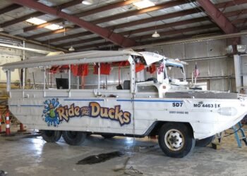 DUKW “Stretch Boat 7”