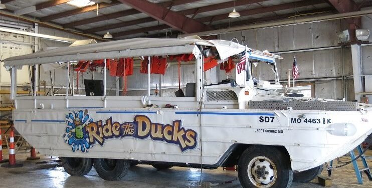 DUKW “Stretch Boat 7”