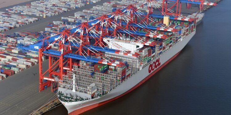 COSCO Upbeat on OOCL Despite $73 Million Loss in First Half COSCO Upbeat on OOCL Despite $73 Million Loss in First Half