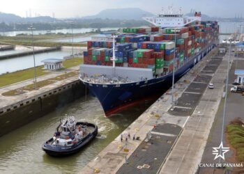 panama canal tonnage record