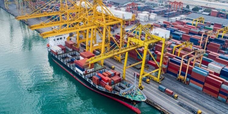 Video: Container Carrier Capacity Adjustment - Too Little, Too Late?