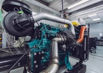 Volvo Penta and CMB.TECH Partner on Dual-fuel Hydrogen Engines