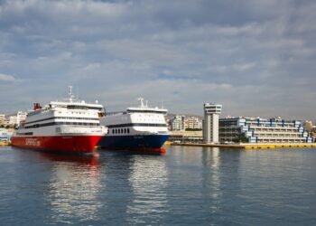 Greek Seamen End Strike After Reaching Deal on Wage Increase