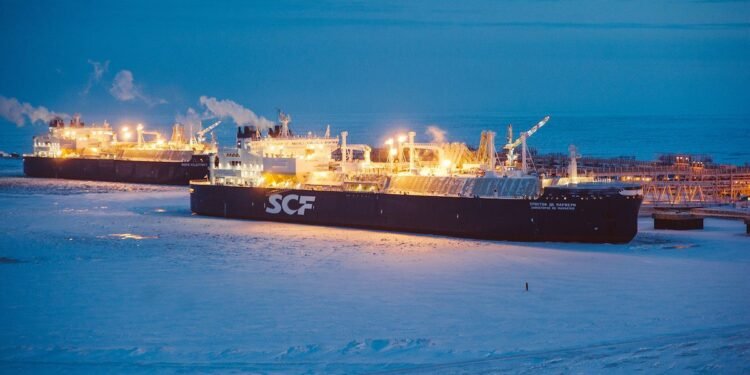 Russia Ships First Yamal LNG Cargoes to China Via Northern Sea Route yamal lng
