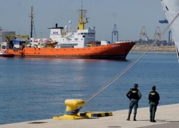 Humanitarian Boat Turned Away by Italy Arrives in Spain