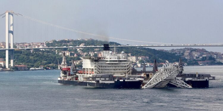 Pioneering Spirit Returns to Black Sea for Round Two of the TurkStream Pipeline Installation