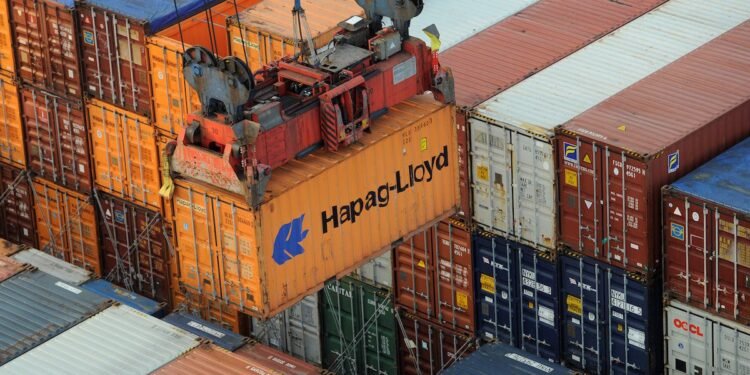 Hapag-Lloyd CEO Says Company is Cutting Costs as Fuel Prices Rise